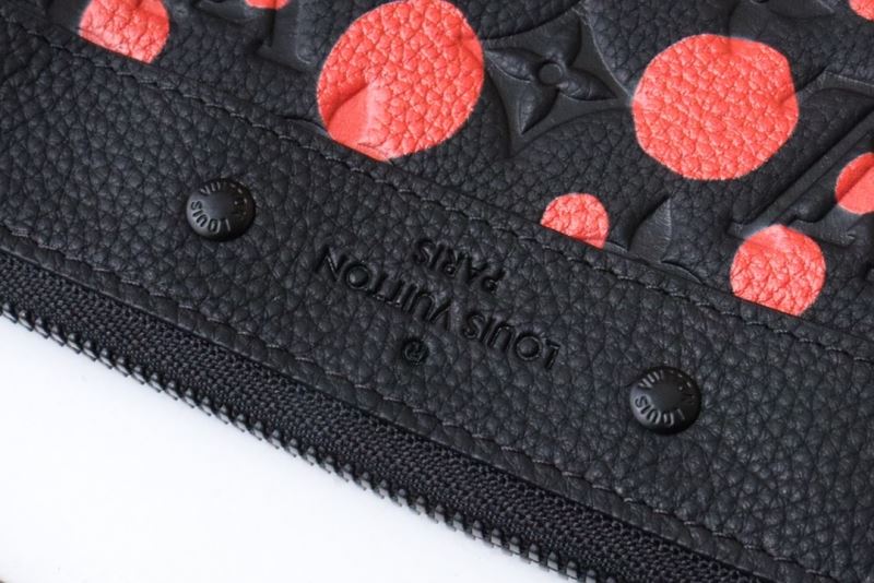 Louis Vuitton Clutch Bags